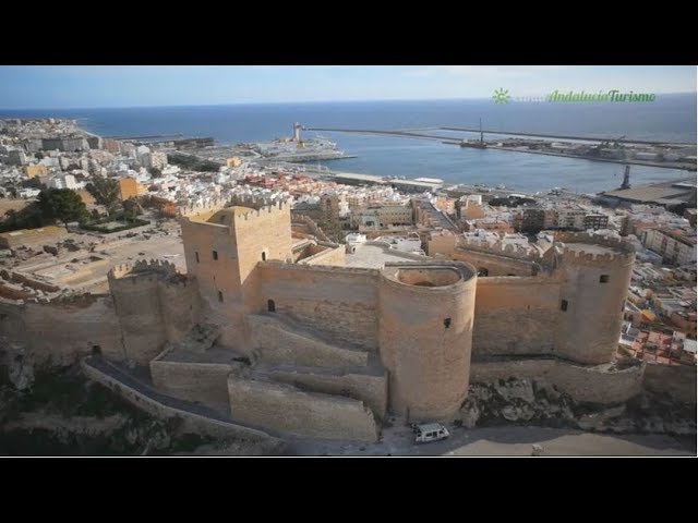 plaza de la constitucion almeria